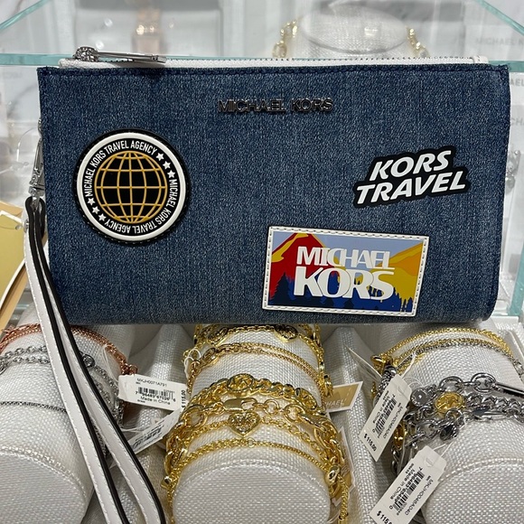 Michael Kors Jet Set Travel Lg Embellished Denim Wristlet Wallet Phone Patches - Picture 3 of 16